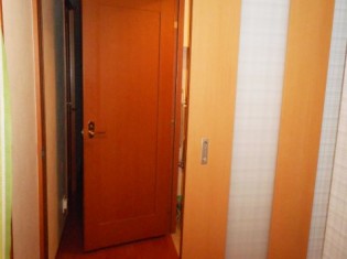 開き戸を引戸へ交換後